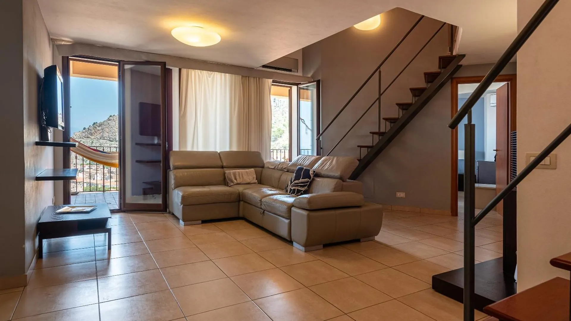 Moderno Appartamento Cefalù